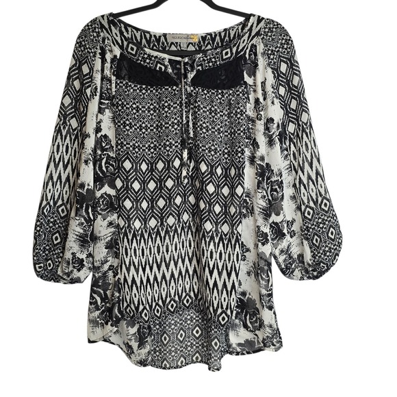 figueroa & flower Tops - Figueroa & Flower‎ by Anthropologie Blouse Womens Large Boho Top Flowy Geometric